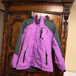 GEMYSE girl’s waterproof ski/snow jacket/windproof winter jacket with hood.